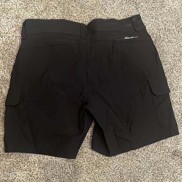 Super cute and comfortable Eddie Bauer hiking shorts - Picture 2 of 4